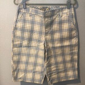 Caribbean Joe Blue and White Bermuda Shorts EUC